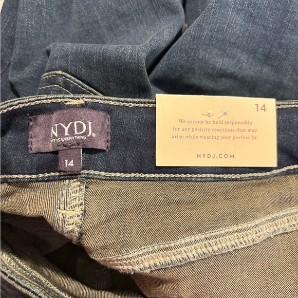 NYDJ Sz 14 High Rise Marylin Straight Dark Wash Jeans in Presley Collur NEW - Picture 12 of 14